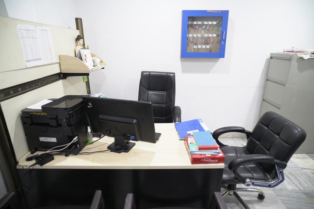 HR Room 2